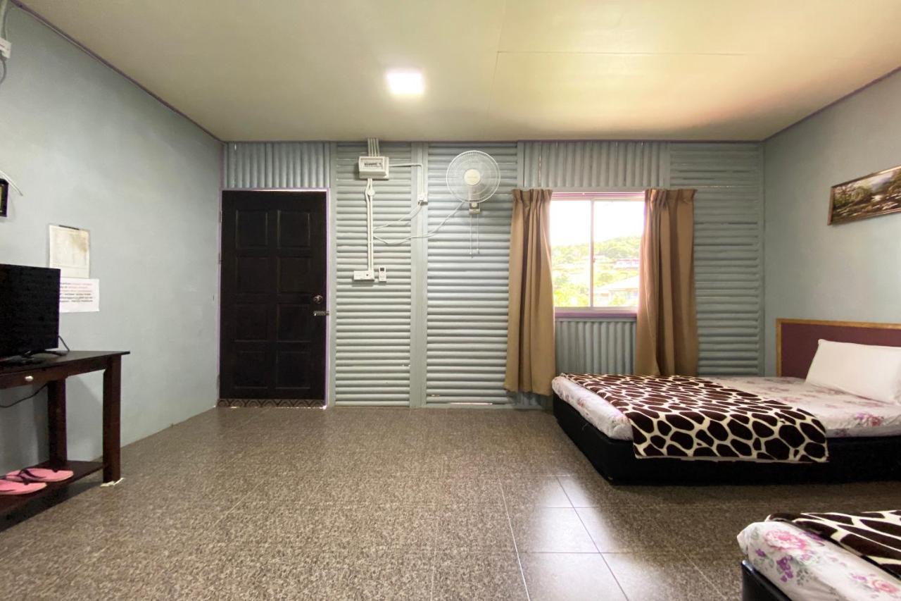 Oyo 90284 Kampung Stay Kilimu Ranau Exteriör bild