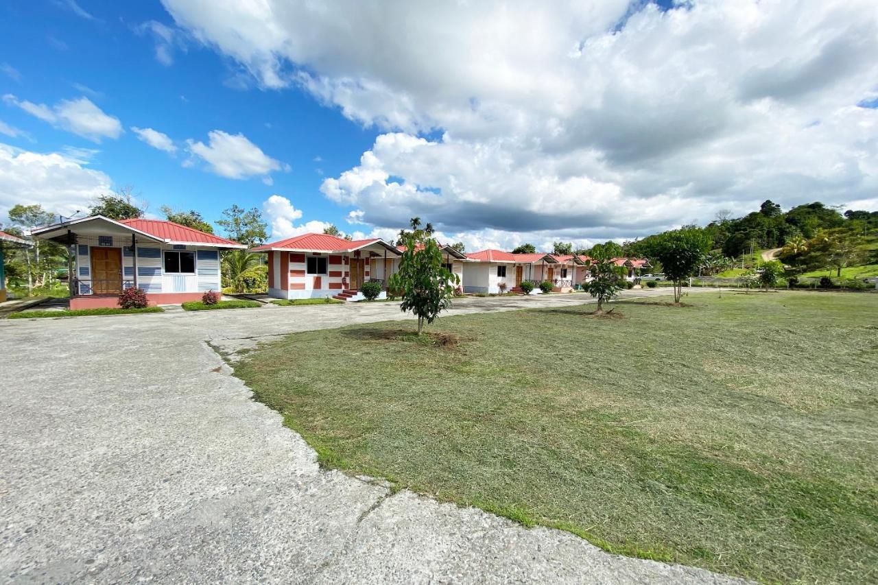 Oyo 90284 Kampung Stay Kilimu Ranau Exteriör bild